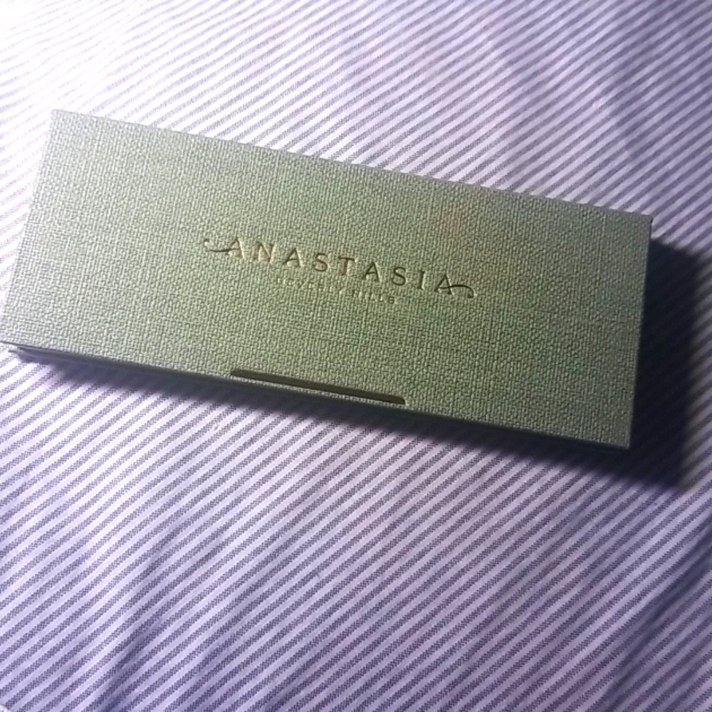 Anastasia Beverly Hills Eyeshadow Palette